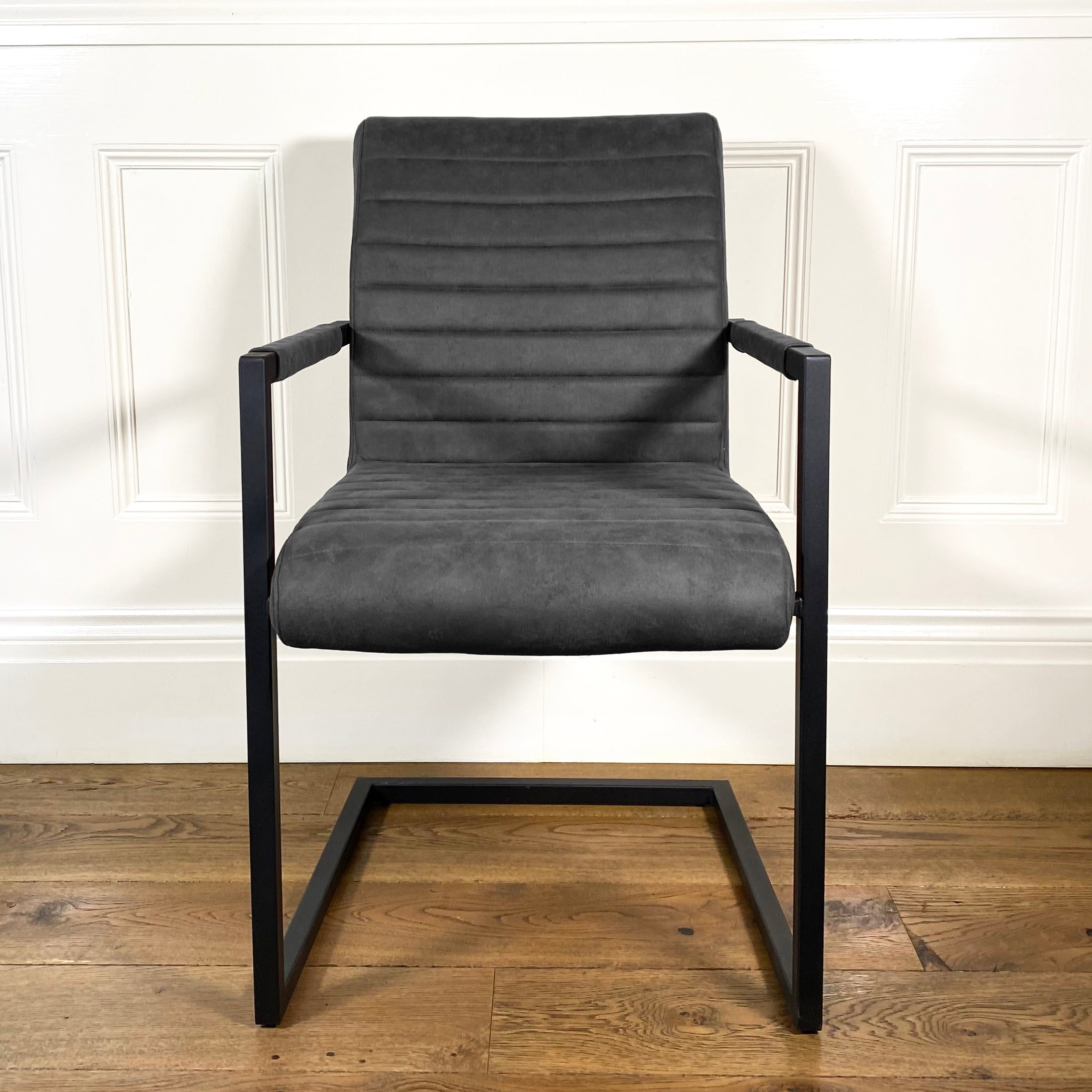 Bruut Industrial Dining Chair | Grey