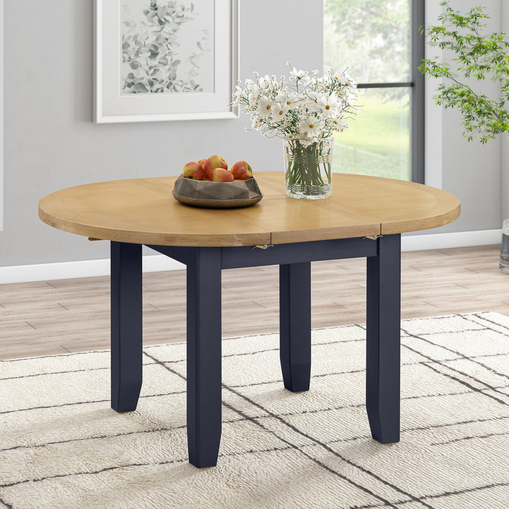 Gloucester Railings Round Extending Dining Table (1.1 m-1.5 m)