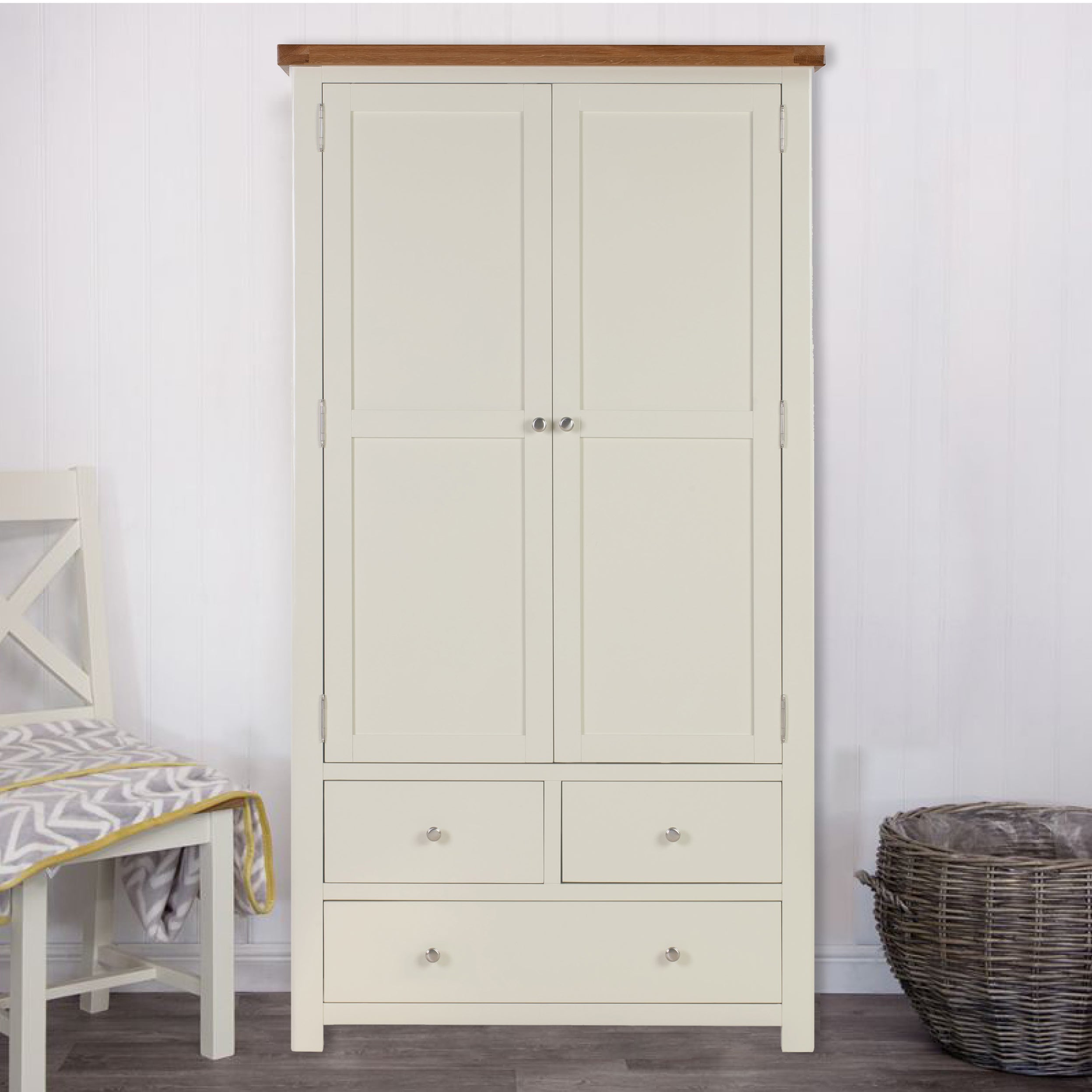 Cambridge Classic Cream Painted Oak Larder Unit