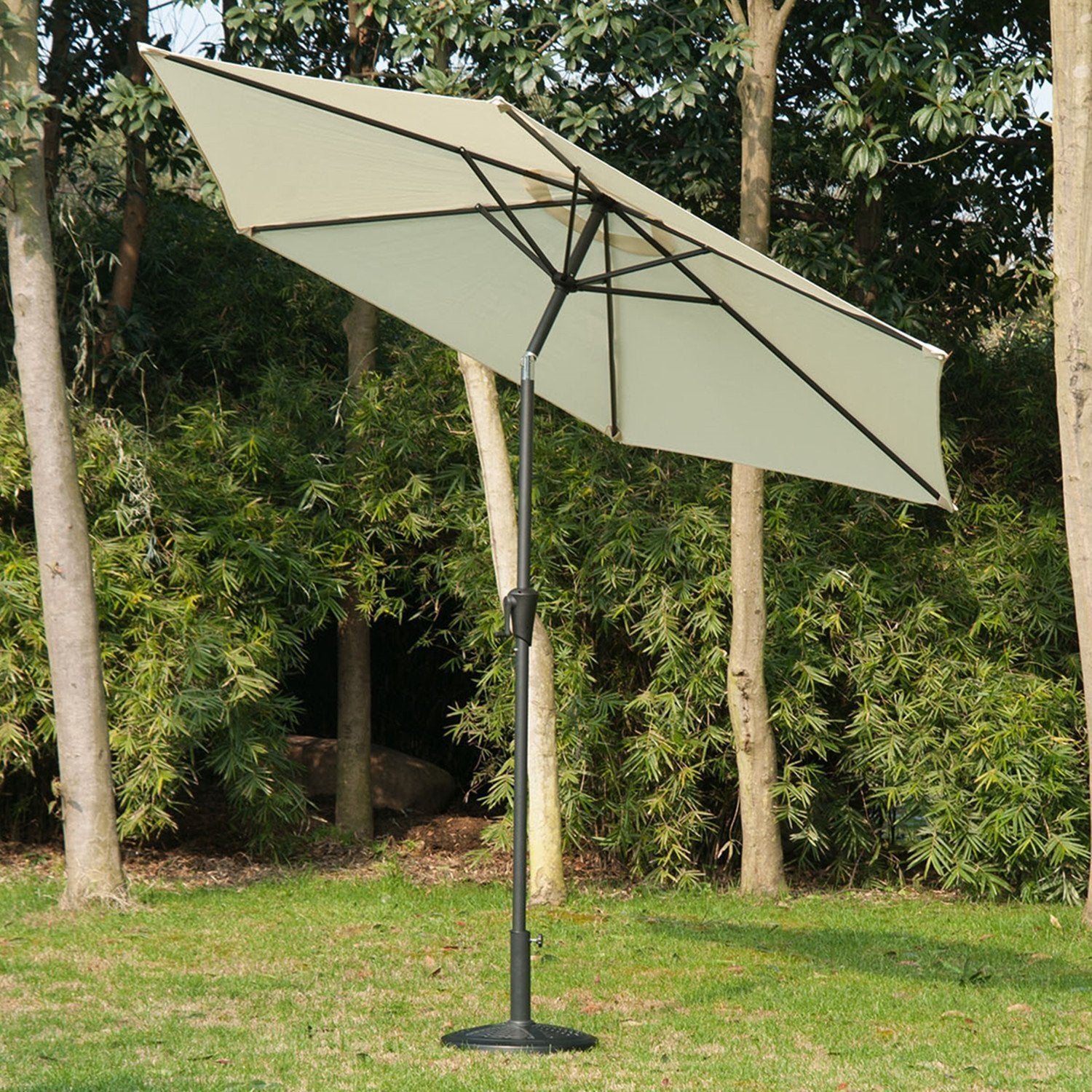 Crank & Tilt Garden Parasol | Cream