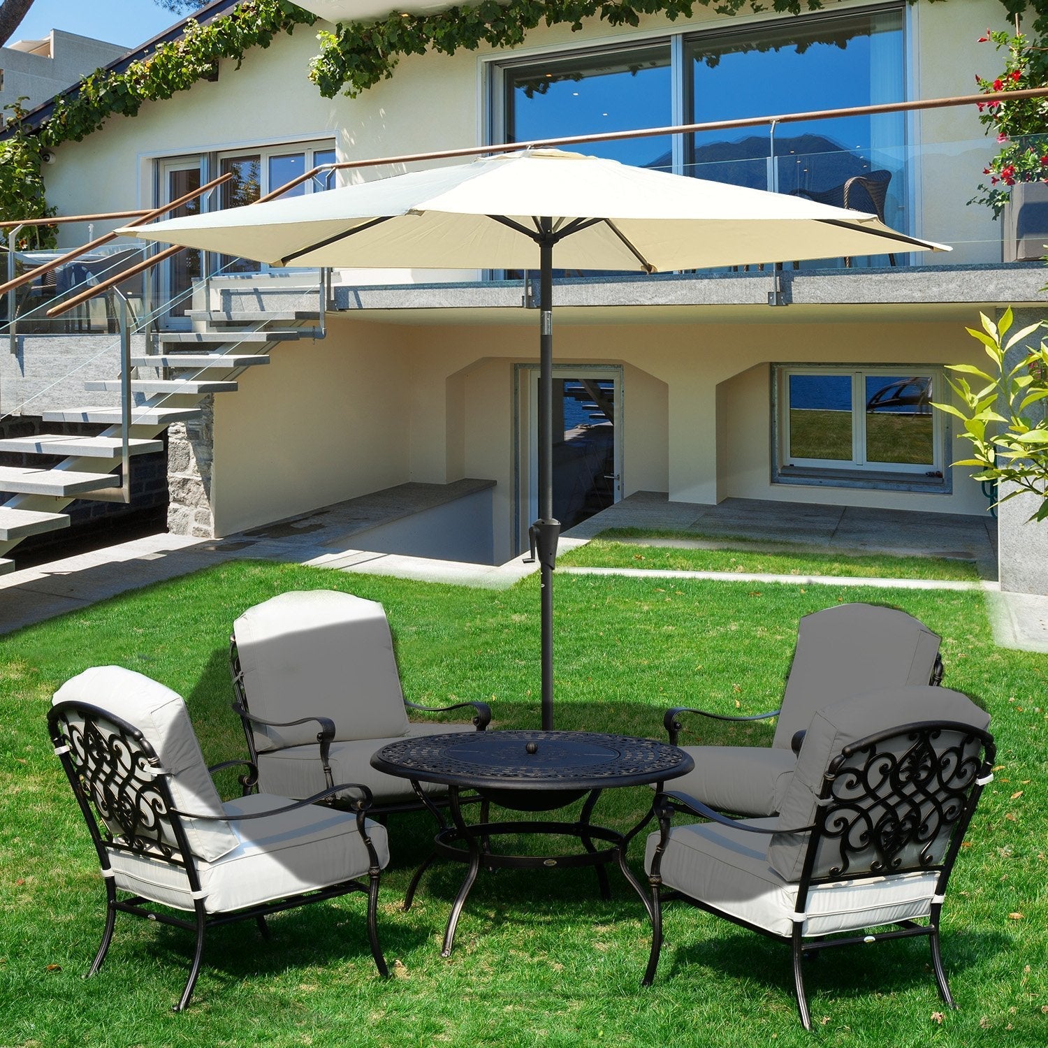 Crank & Tilt Garden Parasol | Cream