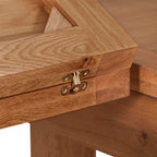 Cambridge Oak Round Extending Dining Table (1.1 m-1.5 m)